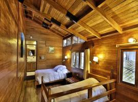 Foto di Hotel: Tree House Lodge