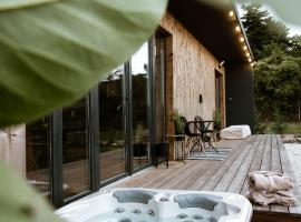 Halacs Homes- Boutique cabins, Boutique Cabin, ξενοδοχείο σε Balatonalmádi