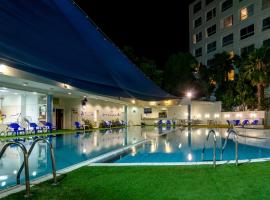 Royal Plaza Hotel, hotel in Tiberias