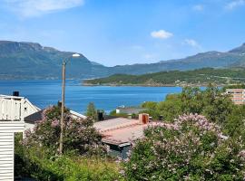 2 Bedroom Stunning Apartment In Narvik, hotel in Narvik