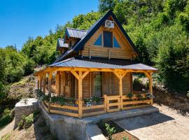 Holiday Home MIA, hotel i Rijeka Crnojevića