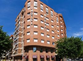 Hotel Nadal, hotel in Lleida