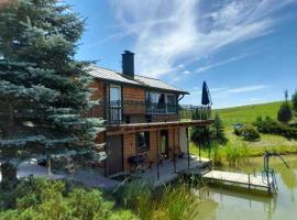 Domek nad stawem, hotel in Udryń