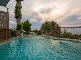 Faralya Yoruk Evi Suite, hôtel à Faralya