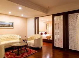 Hotel Trinity Grand, Raigarh