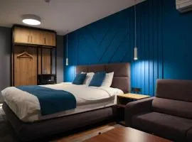 PREMIUM Hotel, Mediterranean Food & Mezze Bar