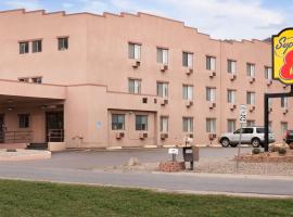 Super 8 by Wyndham Durango, hôtel à Durango