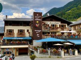 Logis Hôtel Les Ancolies, hotel en Arêches