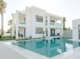 Palm View Suites