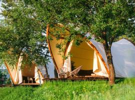 ZENZONE Retreat Resort Rastoke Slunj Plitvice, ξενοδοχείο σε Slunj