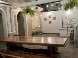 Nuhh Hostel, hotel in Belo Horizonte