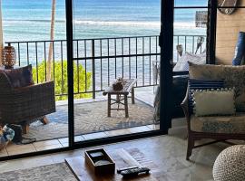 This place is different!! Award winning! Oceanfront, View View!, hotell sihtkohas Wailuku