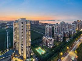 Doubletree By Hilton Yantai Golden Coast Hotel & Suites, hotel in Yantai