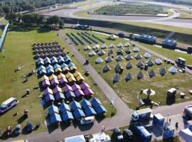 TT Circuit Assen 2026 Glamping incl stroom, hotel en Assen