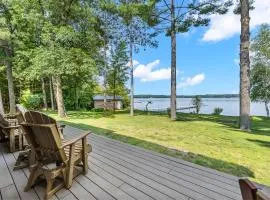 Family-Friendly 5BR House by the Lake