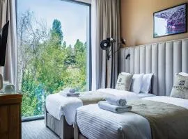 River Inn Hotel