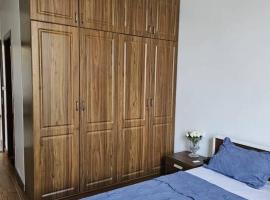 lovely 2 bed, 2.5 bath condo, hotel v destinaci Dar es Salaam