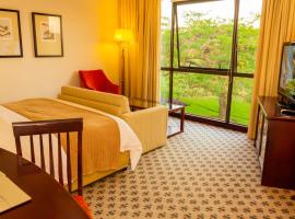 Phakalane Golf Estate Hotel & Convention Centre, hotel in Gaborone