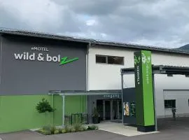 wild & bolz eMotel