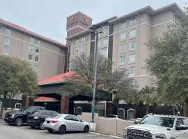 La Quinta by Wyndham San Antonio Airport