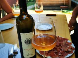 Krasen Kras 104 resort，位于Komen的酒店