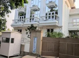 Hotel Exotica Leisure Valley, Gurgaon