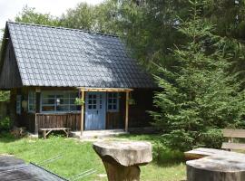 Casuta dintre brazi, hotell sihtkohas Râșca