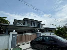 Cozy Nest Homestay, hotel in Bintulu