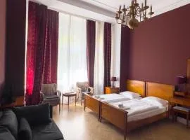 Hotel-Maison Am Olivaer Platz