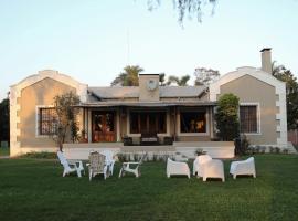 Posada del Sauce, hotel v destinaci Goya