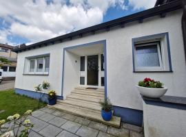 Ferienhaus Schwerte Ergste im Ruhrtal, hotel in Schwerte