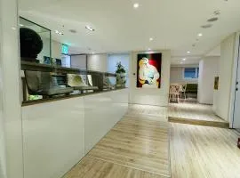 Apause Inn