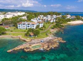Casa Mire-Lee, Seaside Serenity at Negril 7 miles Beach, Point Village, hotel v Negrilu