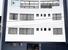COSMOPOLITAN INN