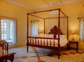 Shahpura Abhaneri Resort