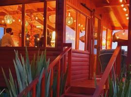 Villarreal Lodge Hotel Ecológico、Totolapanのホテル