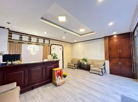 Thanh Thanh 5 Dalat Hotel - KS Gần Chợ Đêm Giá Rẻ, ξενοδοχείο σε Da Lat