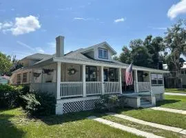 The Rose on Lakeside