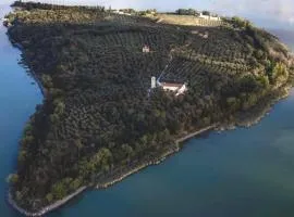 Isola Polvese Resort