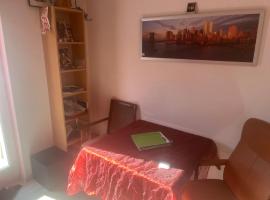 Nice location, khách sạn ở Courrendlin