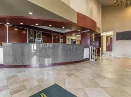 Quality Inn & Suites Bay Front