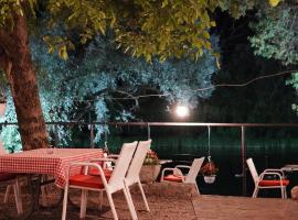 Hotel Vila Ivanković, hotel en Buna