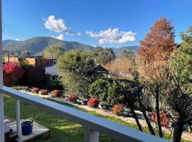 Guesthouse with a view, hotel in Bright