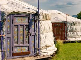 Yurte in Langa，Bosia的飯店