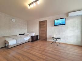 Двокімнатна квартира навпроти Театру Гоголя у центрі Полтави Мережа AlexApartments Документи для відряджень Безконтактне заселення цілодобово, hotel in Poltava