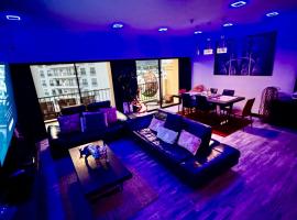 Luxury Condo at Jaco Bay, Costa Rica's best beach, hotel v destinaci Jacó