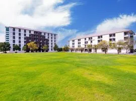 Creston Grand Hotel Suphan Buri