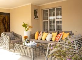 Mmaset Houses bed and breakfast、ハボローネのホテル