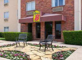 Super 8 by Wyndham Grapevine/DFW Airport Northwest, hotel v destinaci Grapevine