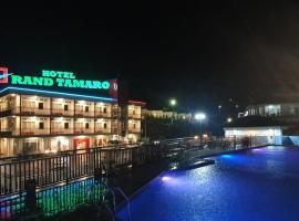 Grand Tamaro Hotel, ξενοδοχείο σε Parapat